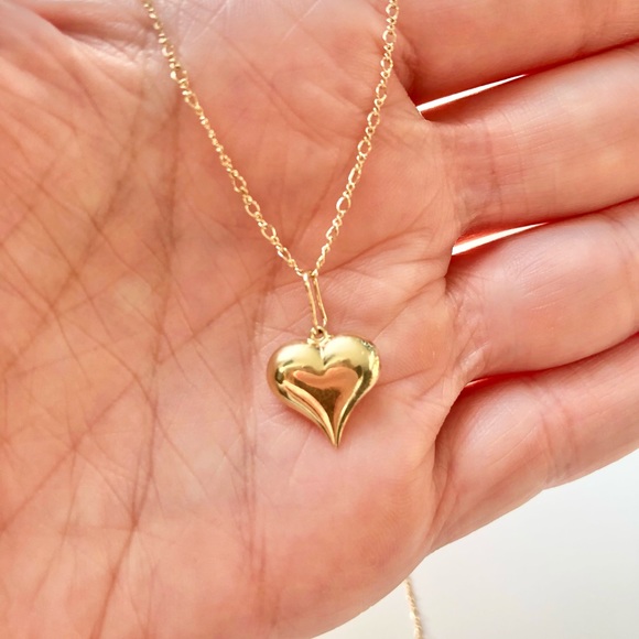14k Gold Heart Pendent Necklace 16 inches Dainty - Picture 4 of 4